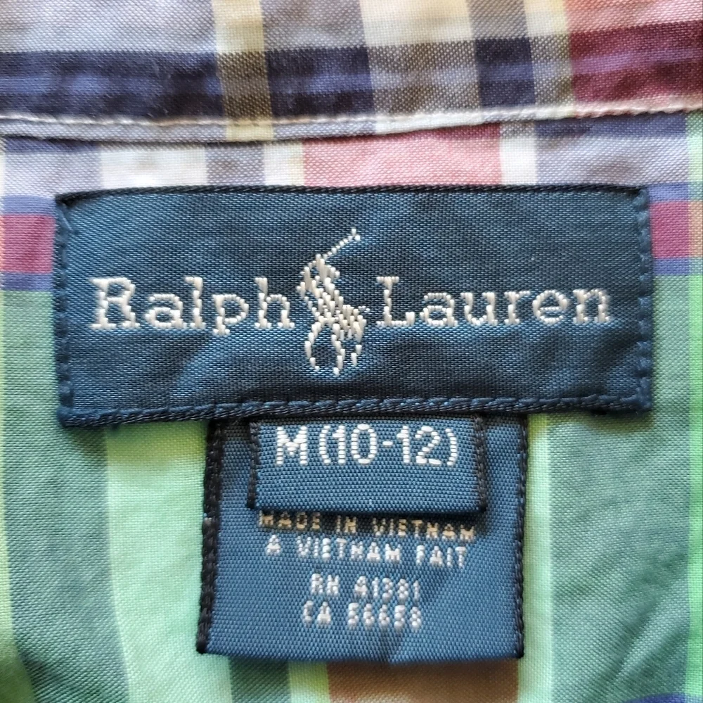 Ralph Lauren Boys Plaid Button Down Shirt.   Size Medium  (10-12)